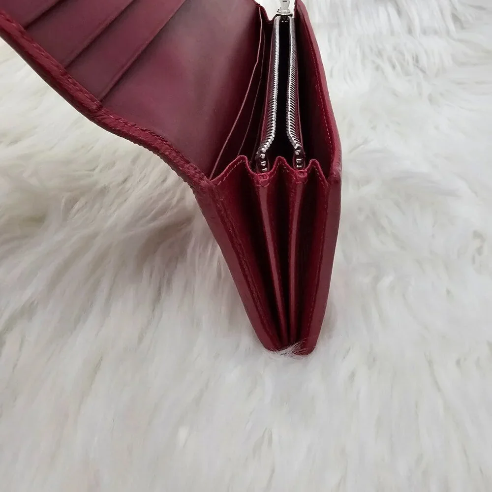 Loewe Pebble Leather Flap Snap Long Red Berry Bi-fold Clutch Continental Wallet